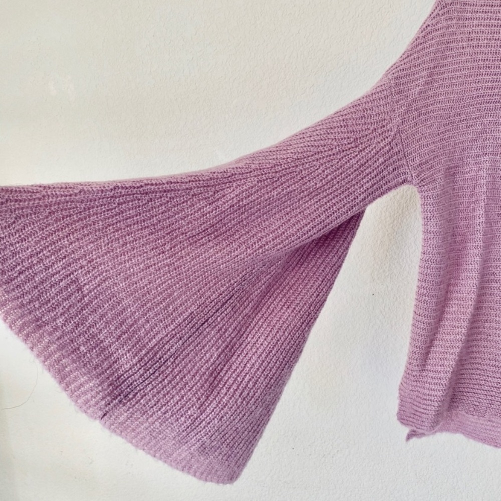 ✨HP✨ BP Lilac Wide Sleeve Sweater - Picture 6 of 8